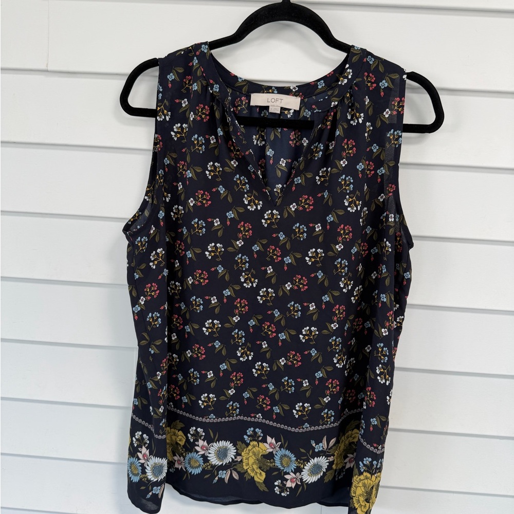 LOFT Black Floral Sleeveless V-Neck Camisole